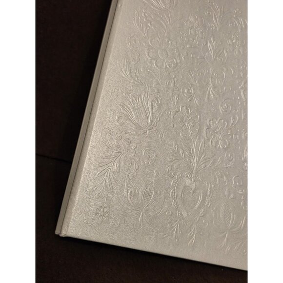 Photo Album Vintage Hallmark Keepsake Embossed Ivory 1984 Made USA 48 Photograph - Picture 4 of 13